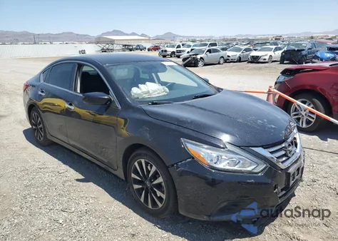 2018 Nissan Altima 2.5 z USA, uszkodzony, nr VIN 1N4AL3AP2JC164459